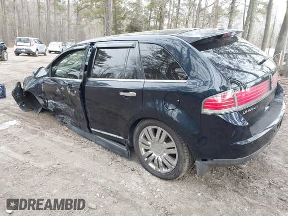 2009 Lincoln MKX with VIN 2LMDU88C99BJ07207, listed as a IAAI auction lot 41300392 with 218,185 mi miles. Bid and sale history available at carsss.com. Image 3.