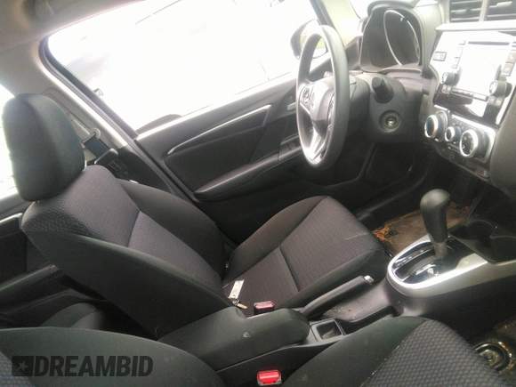 2020 Honda Fit LX with VIN 3HGGK5H44LM727805, listed as a IAAI auction lot 42269902 with 9,306 mi miles and . Bid and sale history available at DreamBid. Image 5.
