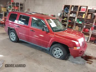 2007 Jeep Patriot Sport with VIN 1J8FT28W67D272456, listed as a IAAI auction lot 41672403 with 132,762 mi miles and . Bid and sale history available at DreamBid. Image 1.