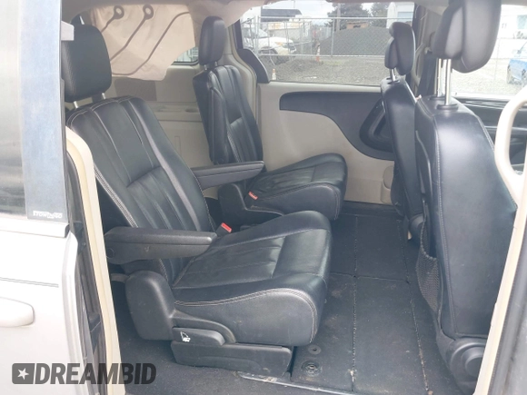 2013 Chrysler Town & Country Touring with VIN 2C4RC1BG2DR656629, listed as a IAAI auction lot 42024459 with 209,472 mi miles and . Bid and sale history available at DreamBid. Image 8.