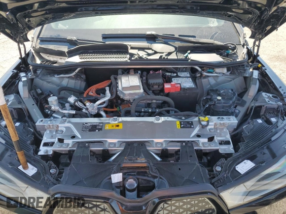 2025 BMW iX xDrive50 z VIN WB523CF02SCS06555, wystawiony jako Copart lot #55291115 z przebiegiem Nie podano mil oraz Szkoda całkowita • Salvage title. Historia ofert i sprzedaży dostępna na DreamBid. Obrazek 12.