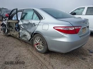 2017 Toyota Camry XLE with VIN 4T1BF1FK7HU806505, listed as a IAAI auction lot 41102232 with 283,498 mi miles. Bid and sale history available at carsss.com. Image 3.