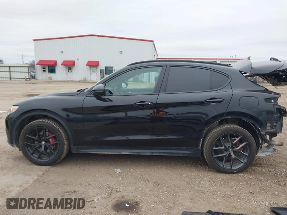 2019 Alfa Romeo Stelvio Ti z VIN ZASPAKBNXK7C44188, wystawiony jako IAAI lot #41320657 z przebiegiem 89 927 mil mil oraz . Historia ofert i sprzedaży dostępna na DreamBid. Obrazek 15.