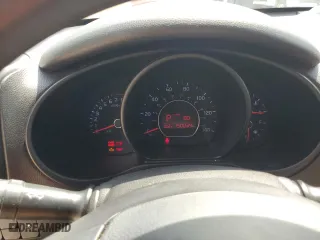 2014 Kia Soul with VIN KNDJN2A29E7075442, listed as a Copart auction lot 61624974 with 150,034 mi miles and Non Repairable. Bid and sale history available at carsss.com. Image 9.