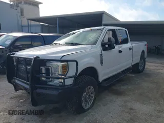 2018 Ford F-250 XL with VIN 1FT7W2B61JEB72858, listed as a IAAI auction lot 42517018 with 193,390 mi miles and . Bid and sale history available at DreamBid. Image 17.