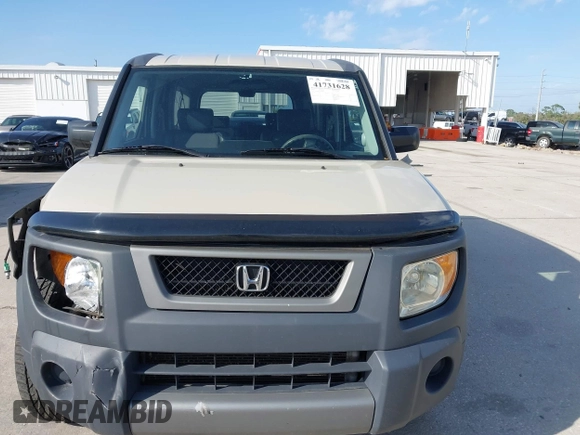 2005 Honda Element LX with VIN 5J6YH18325L008312, listed as a IAAI auction lot 41731628 with 177,797 mi miles and . Bid and sale history available at DreamBid. Image 12.