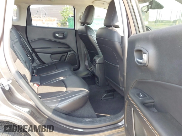 2017 Jeep Compass Latitude with VIN 3C4NJDBBXHT666385, listed as a IAAI auction lot 40236415 with 110,643 mi miles and . Bid and sale history available at carsss.com. Image 8.