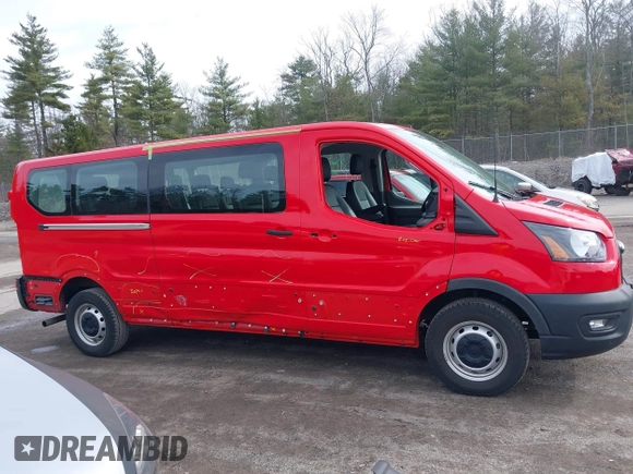2023 Ford Transit Passenger XL with VIN 1FBAX2Y81PKB68819, listed as a IAAI auction lot 41943926 with 11,047 mi miles. Bid and sale history available at carsss.com. Image 6.