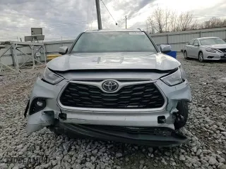 2020 Toyota Highlander XLE with VIN 5TDGZRAH6LS030621, listed as a Copart auction lot 43591905 with 130,403 mi miles and Salvage Title. Bid and sale history available at carsss.com. Image 11.