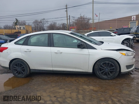 2015 Ford Focus SE with VIN 1FADP3F27FL350469, listed as a IAAI auction lot 41675087 with 152,013 mi miles. Bid and sale history available at carsss.com. Image 13.