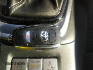 2022 Toyota 86 z VIN JF1ZNBC1XN8757012, wystawiony jako IAAI lot #41801669 z przebiegiem 74 671 mil mil oraz . Historia ofert i sprzedaży dostępna na DreamBid. Obrazek 11.