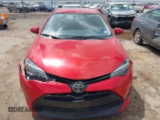 2018 Toyota Corolla L z VIN 5YFBURHE6JP755257, wystawiony jako IAAI lot #42155481 z przebiegiem 79 138 mil mil oraz . Historia ofert i sprzedaży dostępna na DreamBid. Obrazek 13.