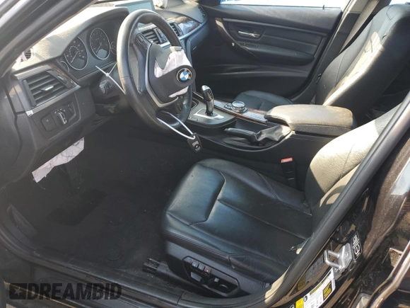 2014 BMW 3 Series 328i xDrive z VIN WBA3B5C59EF959006, wystawiony jako Copart lot #62296025 z przebiegiem Nie podano mil oraz Szkoda całkowita • Salvage title. Historia ofert i sprzedaży dostępna na DreamBid. Obrazek 7.
