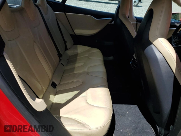 2013 Tesla Model S with VIN 5YJSA1DN0DFP08399, listed as a Copart auction lot 58848335 with 162,476 mi miles and Clean title. Bid and sale history available at DreamBid. Image 10.