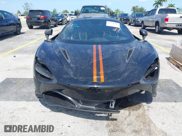 2018 McLaren 720S z VIN SBM14DCA9JW001142, wystawiony jako IAAI lot #42370707 z przebiegiem 15 654 mil mil oraz . Historia ofert i sprzedaży dostępna na DreamBid. Obrazek 6.