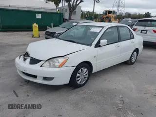 2005 Mitsubishi Lancer ES z VIN JA3AJ26E35U025117, wystawiony jako IAAI lot #41634961 z przebiegiem 206 822 mil mil oraz . Historia ofert i sprzedaży dostępna na DreamBid. Obrazek 2.