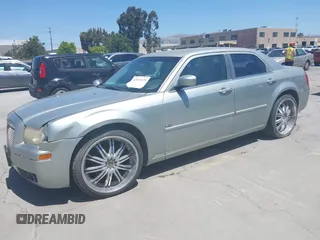2006 Chrysler 300 Touring z VIN 2C3KA53G16H383032, wystawiony jako IAAI lot #42314175 z przebiegiem 176 657 mil mil oraz . Historia ofert i sprzedaży dostępna na DreamBid. Obrazek 2.