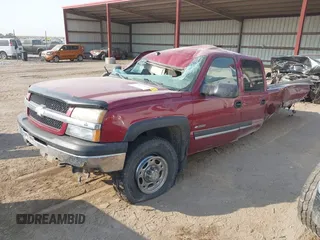 2004 Chevrolet Silverado 2500 LT z VIN 1GCGK23U04F185494, wystawiony jako IAAI lot #40544442 z przebiegiem Nie podano mil oraz . Historia ofert i sprzedaży dostępna na DreamBid. Obrazek 2.