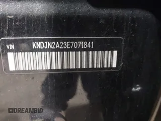 2014 Kia Soul with VIN KNDJN2A23E7071841, listed as a IAAI auction lot 41725997 with 147,361 mi miles. Bid and sale history available at carsss.com. Image 9.