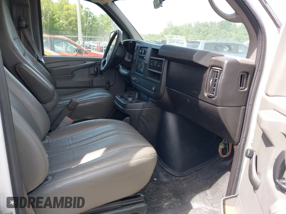 2010 Chevrolet Express Cargo with VIN 1GCZGFBA8A1144127, listed as a IAAI auction lot 42306432 with 170,856 mi miles and . Bid and sale history available at DreamBid. Image 5.