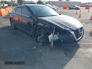 2020 Nissan Altima SV z VIN 1N4BL4DV1LC281229, wystawiony jako IAAI lot #41801379 z przebiegiem 49 925 mil mil oraz . Historia ofert i sprzedaży dostępna na DreamBid. Obrazek 1.