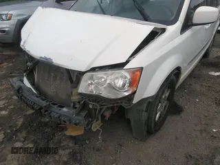 2013 Chrysler Town & Country Touring with VIN 2C4RC1BG7DR526894, listed as a IAAI auction lot 41365168 with 166,003 mi miles. Bid and sale history available at carsss.com. Image 16.