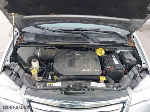 2014 Chrysler Town & Country Touring with VIN 2C4RC1BG0ER234277, listed as a IAAI auction lot 41441067 with 94,314 mi miles. Bid and sale history available at carsss.com. Image 10.