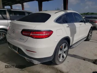 2019 Mercedes-Benz GLC with VIN WDC0J4KB1KF565029, listed as a Copart auction lot 52591042 with 22,588 mi miles. Bid and sale history available at carsss.com. Image 4.