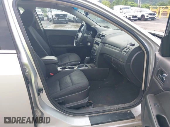 2012 Ford Fusion SE with VIN 3FAHP0HA3CR319642, listed as a IAAI auction lot 42611933 with 115,357 mi miles and . Bid and sale history available at DreamBid. Image 5.