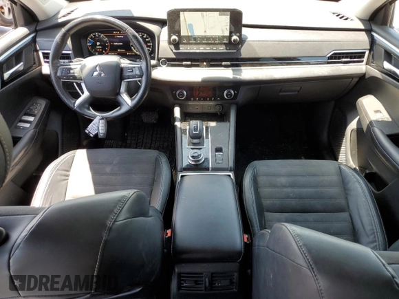 2022 Mitsubishi Outlander SE with VIN JA4J3UA80NZ011133, listed as a Copart auction lot 62770705 with 37,530 mi miles and Salvage title. Bid and sale history available at DreamBid. Image 8.