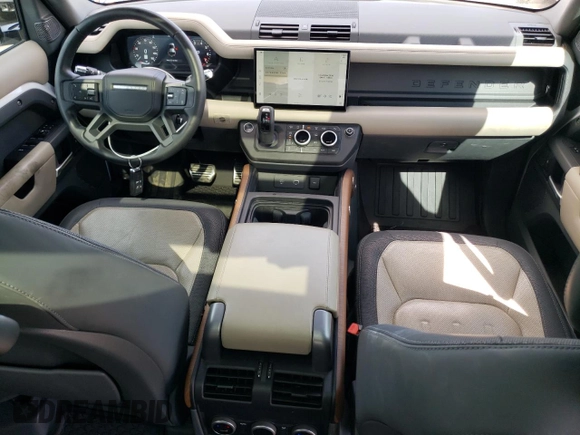 2022 Land Rover Defender z VIN SALE3ERU5N2105752, wystawiony jako Copart lot #75066184 z przebiegiem 20 450 mil mil oraz Szkoda całkowita • Salvage title. Historia ofert i sprzedaży dostępna na DreamBid. Obrazek 8.
