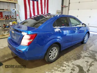 2019 Chevrolet Sonic LT z VIN 1G1JD5SB0K4118610, wystawiony jako Copart lot #47922175 z przebiegiem 105 533 mil mil oraz Czysty tytuł • Clean title. Historia ofert i sprzedaży dostępna na DreamBid. Obrazek 3.
