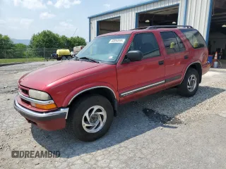 2001 Chevrolet Blazer LT with VIN 1GNDT13W812145587, listed as a Copart auction lot 60894995 with 217,292 mi miles and Salvage title. Bid and sale history available at DreamBid. Image 1.