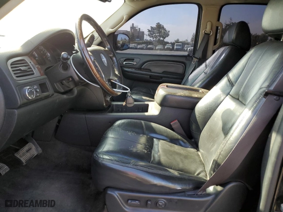 2008 GMC Yukon Denali with VIN 1GKFK638X8J241079, listed as a Copart auction lot 68367144 with 157,260 mi miles and Salvage Title. Bid and sale history available at carsss.com. Image 7.