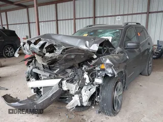 2020 Jeep Cherokee Limited z VIN 1C4PJLDBXLD587216, wystawiony jako IAAI lot #41941781 z przebiegiem Nie podano mil oraz . Historia ofert i sprzedaży dostępna na DreamBid. Obrazek 17.