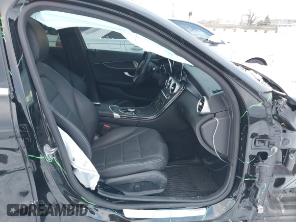 2021 Mercedes-Benz C 300 с VIN W1KWF8EB0MR640153, выставлен на аукционе IAAI как лот 41164310 с пробегом 34 364 миль миль и . История ставок и продаж доступна на DreamBid. Изображение 5.