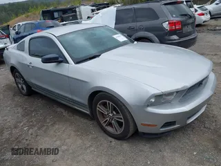 2010 Ford Mustang V6 with VIN 1ZVBP8AN8A5108851, listed as a IAAI auction lot 41786527 with 204,690 mi miles. Bid and sale history available at carsss.com. Image 1.