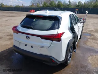 2021 Lexus UX with VIN JTHP9JBH0M2039502, listed as a IAAI auction lot 41868672 with 17,496 mi miles. Bid and sale history available at carsss.com. Image 4.