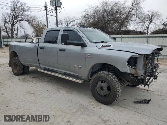 2021 Ram 3500 Tradesman with VIN 3C63RRGLXMG514776, listed as a Copart auction lot 43636825 with 189,698 mi miles and Salvage Title. Bid and sale history available at carsss.com. Image 4.