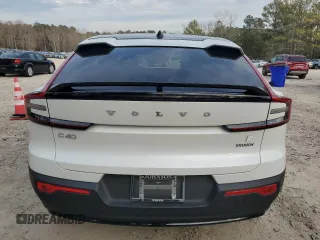 2023 Volvo C40 Recharge Pure Electric Core with VIN YV4ED3GK9P2043864, listed as a Copart auction lot 43547435 with 10,921 mi miles and Salvage Title. Bid and sale history available at carsss.com. Image 6.