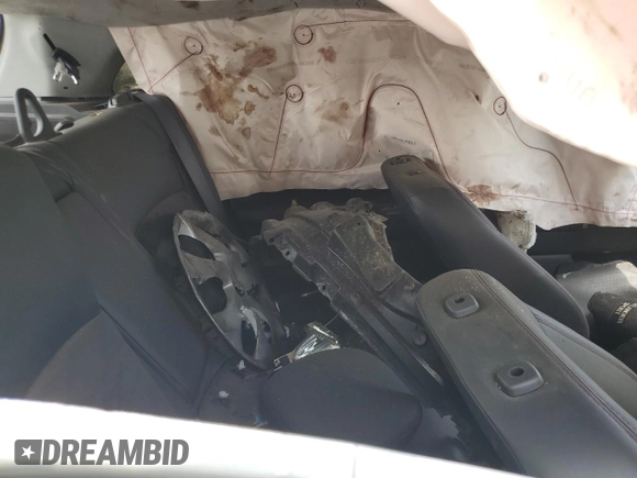 2024 Mitsubishi Outlander S z VIN JA4ARUAU9RU004812, wystawiony jako Copart lot #62010385 z przebiegiem Nie podano mil oraz Nie do naprawy • Non repairable. Historia ofert i sprzedaży dostępna na DreamBid. Obrazek 11.