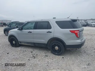 2015 Ford Utility Police Interceptor with VIN 1FM5K8AR8FGC41103, listed as a IAAI auction lot 41945013 with 89,792 mi miles. Bid and sale history available at carsss.com. Image 15.