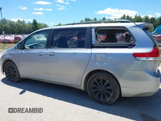 2012 Toyota Sienna XLE с VIN 5TDDK3DC9CS035753, выставлен на аукционе IAAI как лот 42716509 с пробегом 224 135 миль миль и . История ставок и продаж доступна на DreamBid. Изображение 14.