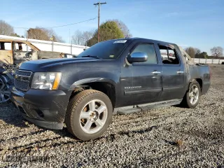 2010 Chevrolet Avalanche LS with VIN 3GNVKEE07AG231732, listed as a Copart auction lot 44714285 with 0 mi miles and Salvage Title. Bid and sale history available at carsss.com. Image 1.