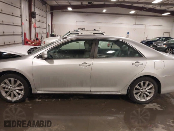 2014 Toyota Camry L with VIN 4T4BF1FK4ER412428, listed as a IAAI auction lot 41573095 with 130,000 mi miles. Bid and sale history available at carsss.com. Image 14.