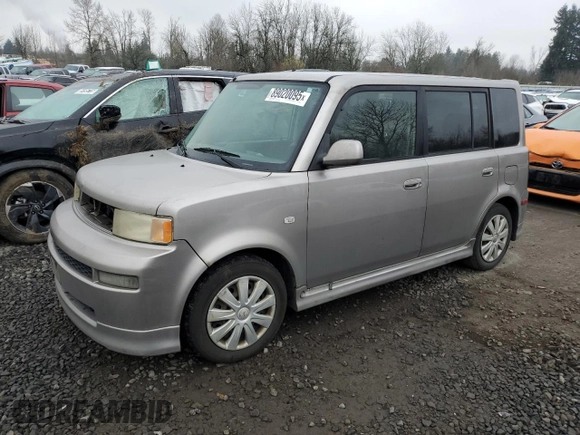 2005 Scion xB with VIN JTLKT334X50190191, listed as a Copart auction lot 89020095 with 330,148 mi miles and Salvage Title. Bid and sale history available at carsss.com. Image 1.