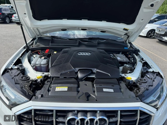 2021 Audi Q7 Premium Plus with VIN WA1LXAF71MD019698, listed as a Copart auction lot 62401545 with 96,993 mi miles and Clean title. Bid and sale history available at DreamBid. Image 8.