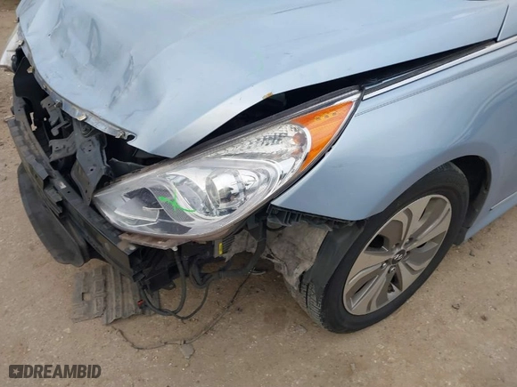 2015 Hyundai Sonata Hybrid Limited with VIN KMHEC4A42FA126221, listed as a IAAI auction lot 41281818 with 1 mi miles. Bid and sale history available at carsss.com. Image 6.