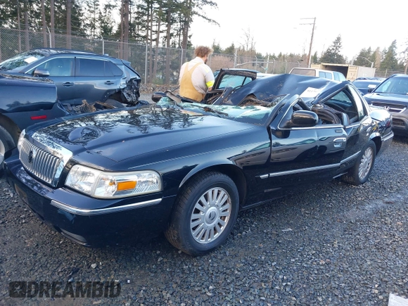 2008 Mercury Grand Marquis z VIN 2MHHM75V98X614175, wystawiony jako IAAI lot #41179107 z przebiegiem 114 607 mil mil oraz . Historia ofert i sprzedaży dostępna na DreamBid. Obrazek 2.