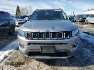 2020 Jeep Compass Limited z VIN 3C4NJDCB3LT220845, wystawiony jako Copart lot #46049615 z przebiegiem 120 609 mil mil oraz Czysty tytuł • Clean title. Historia ofert i sprzedaży dostępna na DreamBid. Obrazek 5.
